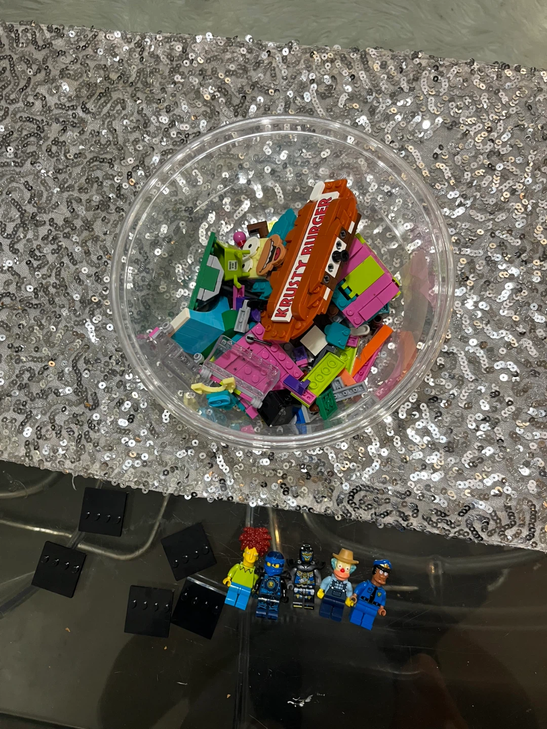 LEGO Simpsons Krusty Burger and Minifigures