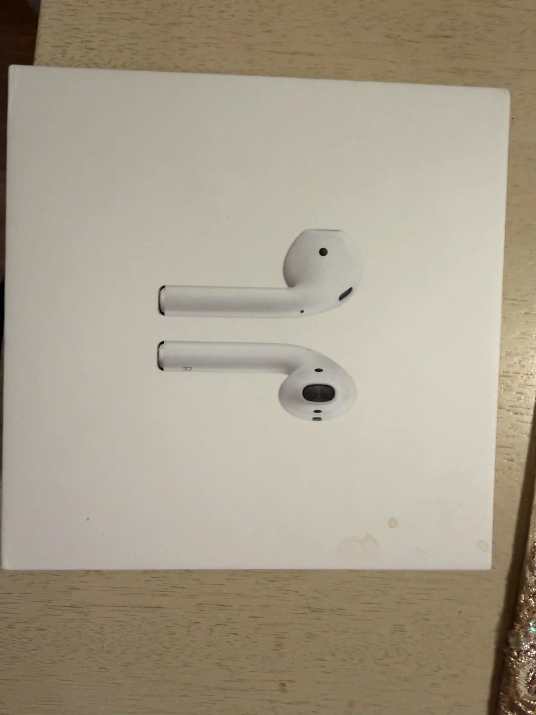 Apple AirPods with Wireless Charging Case