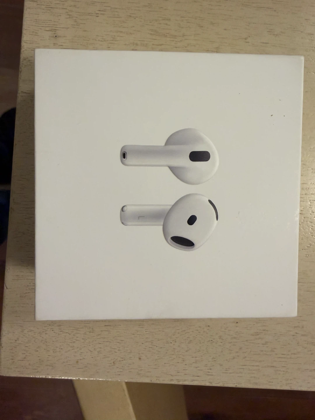 Apple AirPods 4