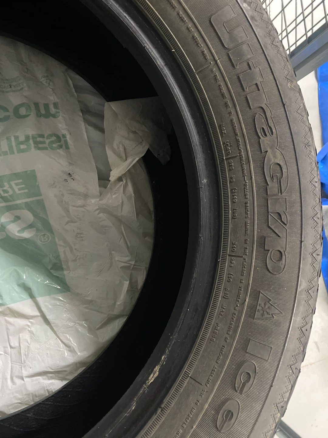 Good Year Winter Tires 235/60R18 - photo 2
