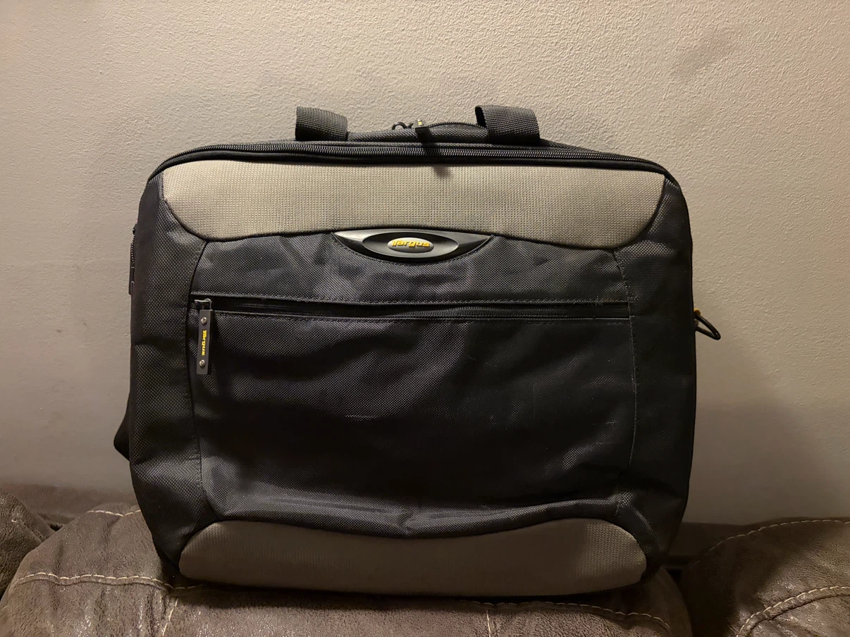 Targus Laptop Briefcase
