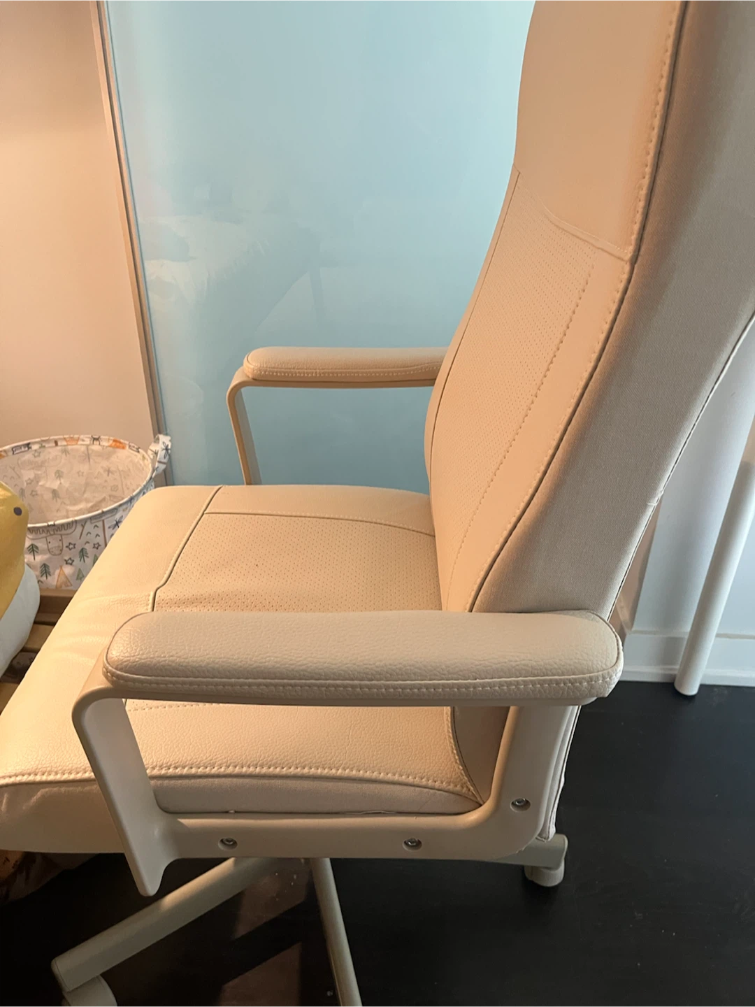 IKEA MILLBERGET Swivel Chair in Murum Beige - photo 3