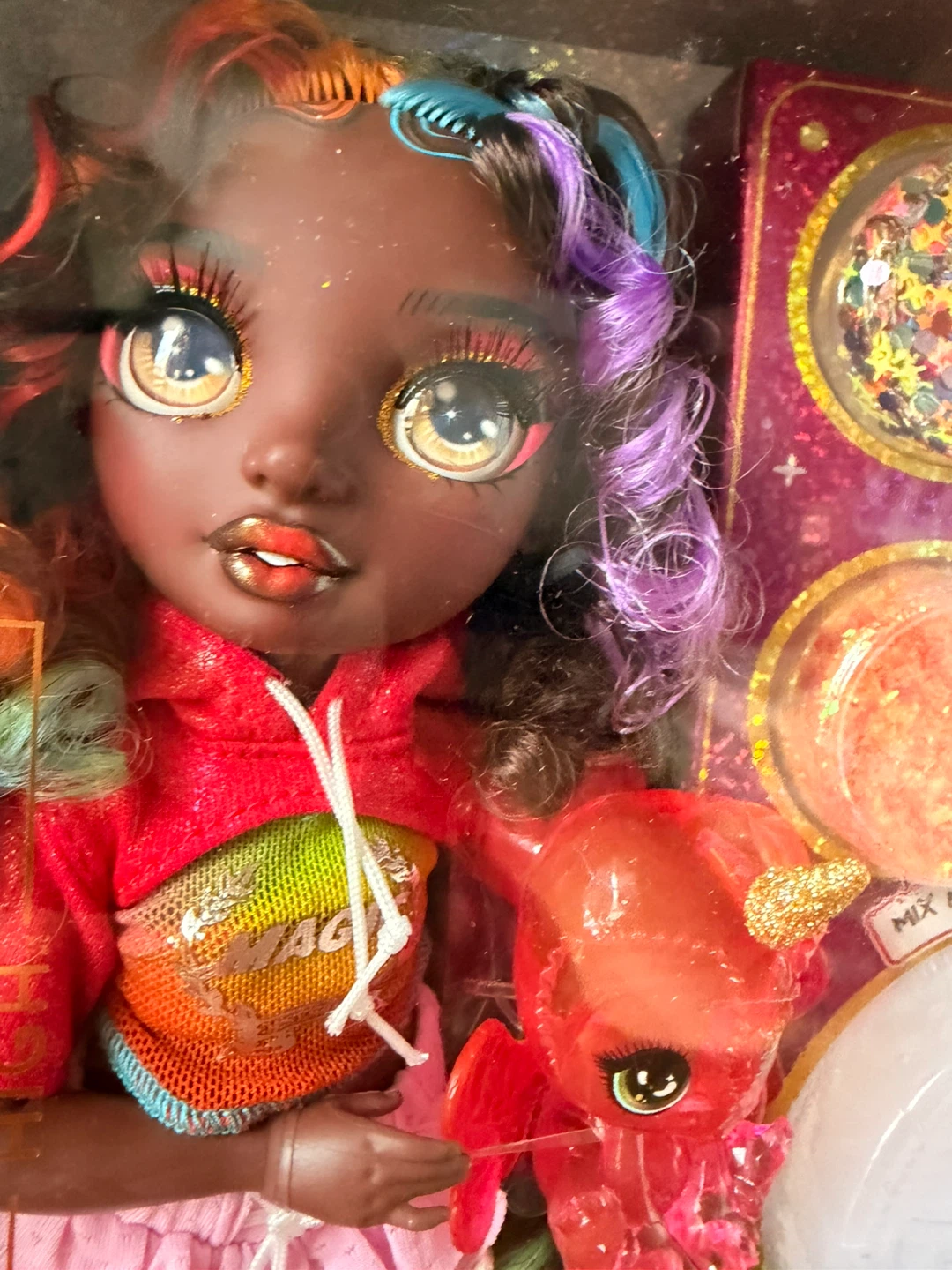 New rainbow shimmers doll - photo 2