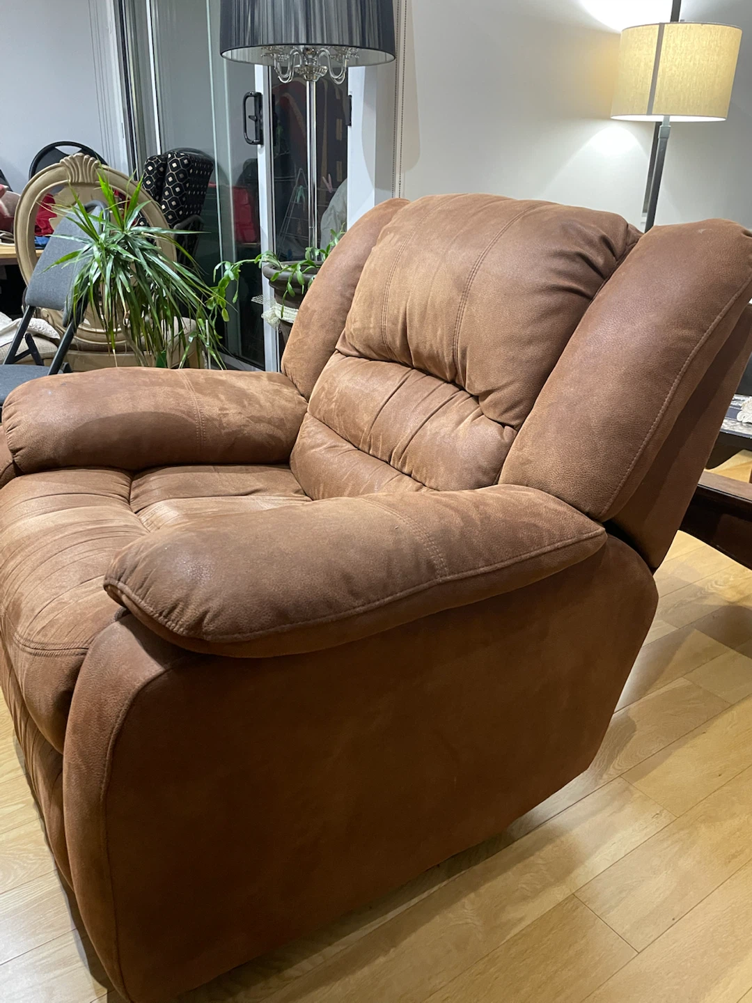 Brown Suede Recliner Chair - photo 3
