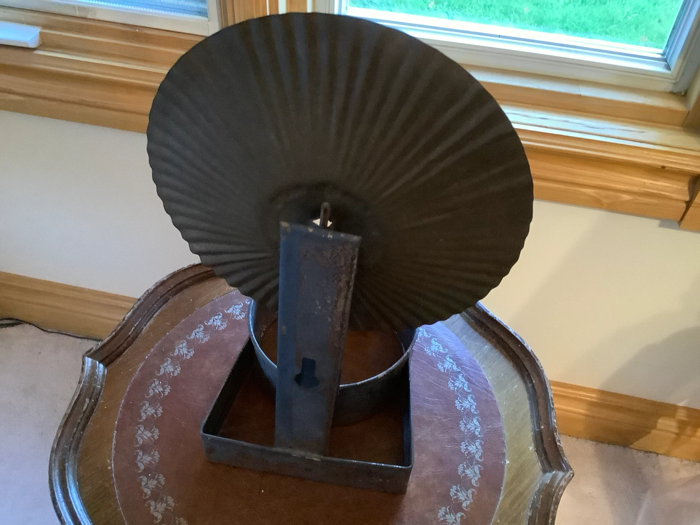 Antique Fluted Metal Reflector for Oil Lamps 🐞 - photo 5