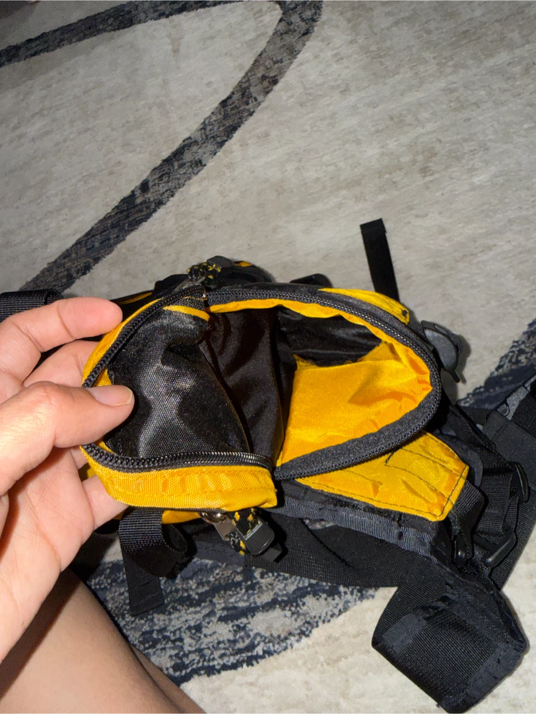 Kelty Yellow and Black Waist Pack - photo 4