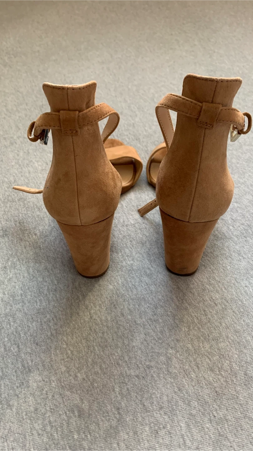 Vince Camuto Corlina Tan Suede Sandals - Size 7 (37.5) - photo 4