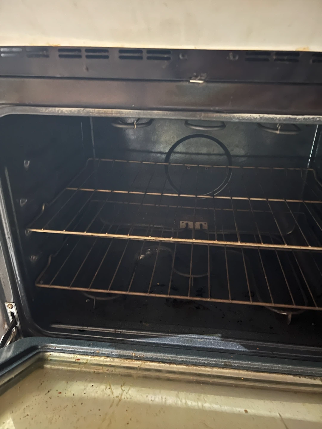 Frigidaire range - photo 5