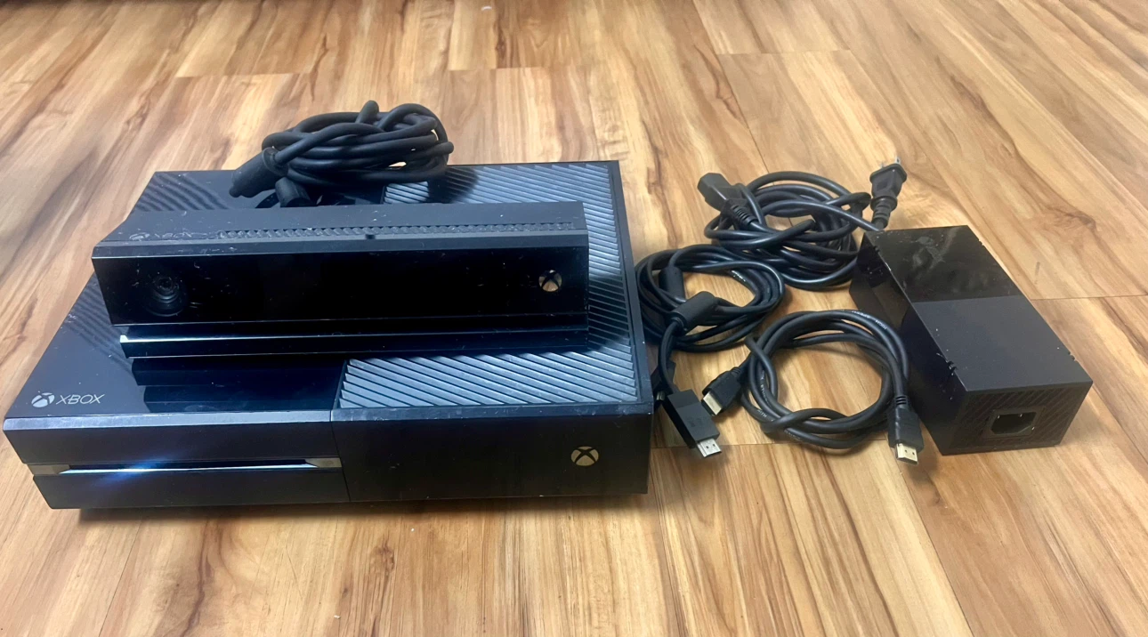 Microsoft Xbox One Console with Kinect Sensor - photo 2