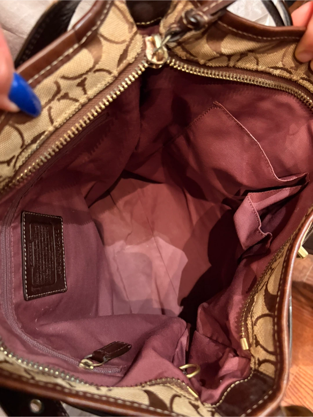 Coach Signature Hobo Bag - photo 5
