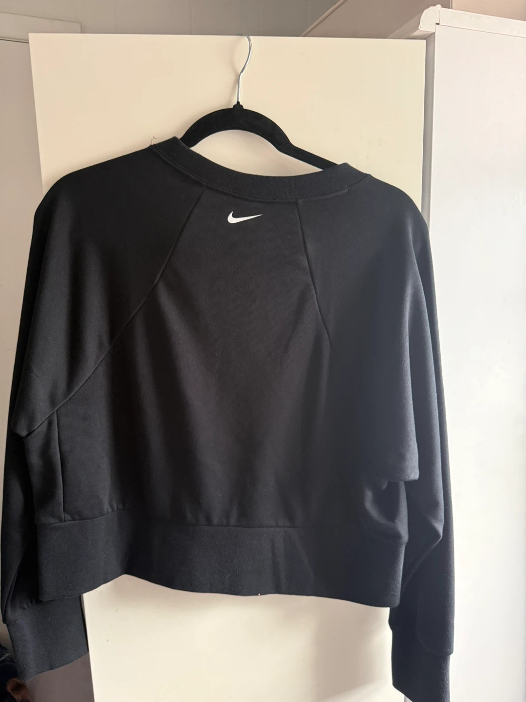Brand New Nike Women’s Training Cropped Crewneck - photo 3