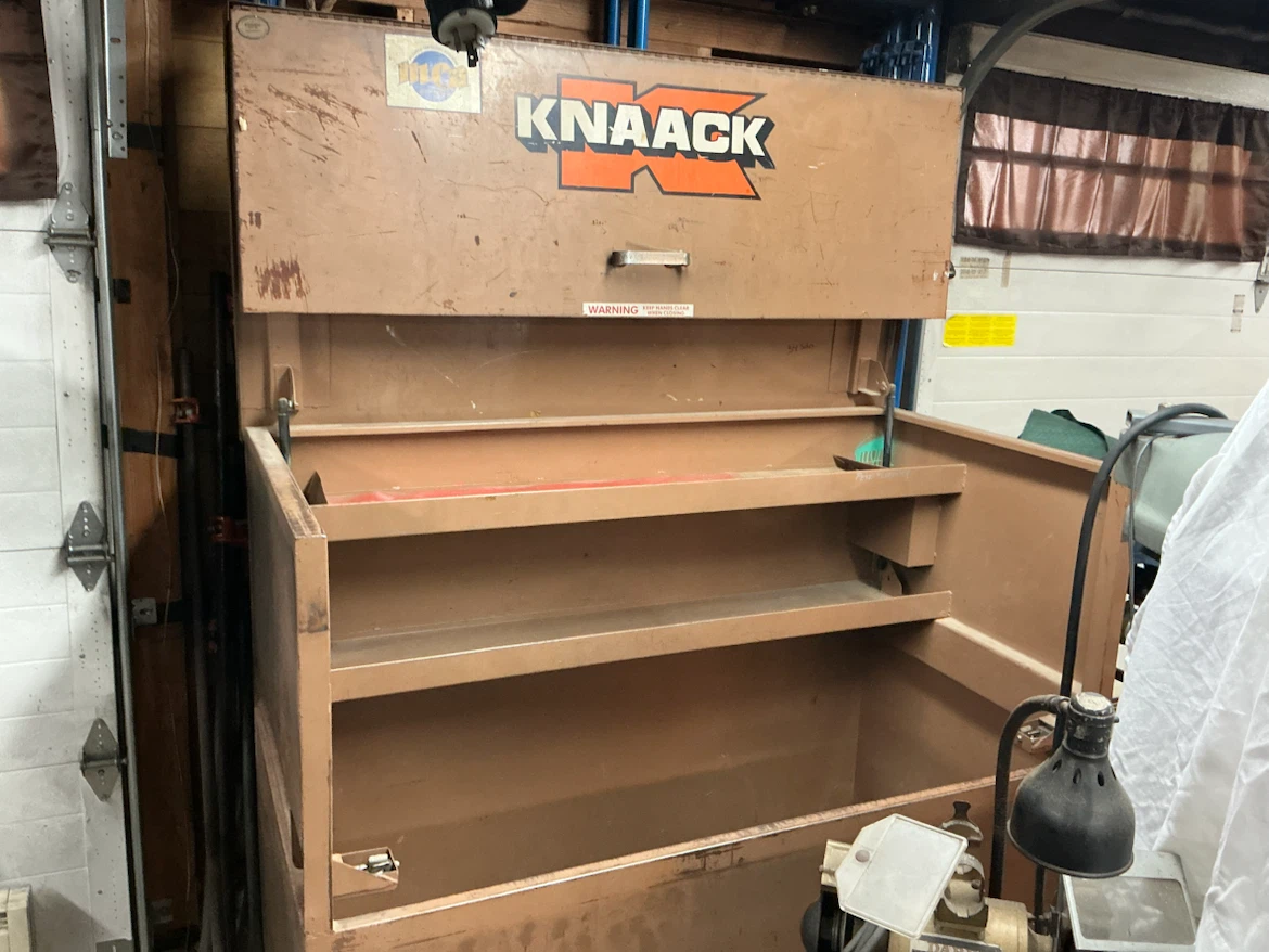 Knaack Jobsite Storage Chest