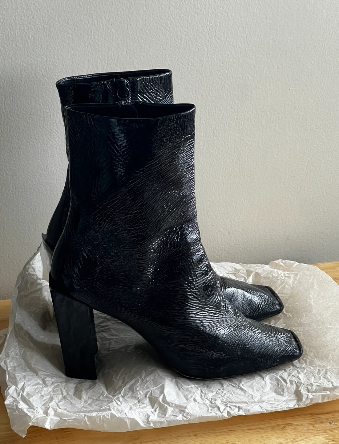 Balenciaga Black Patent Ankle Boots Size 37 - photo 2