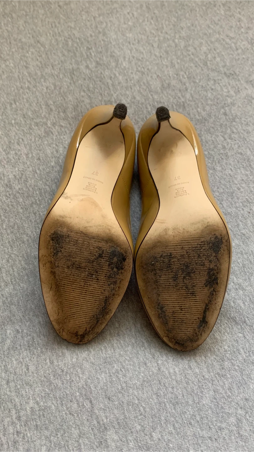 Brown’s Couture Patent Heels - Size 37 (Size 7) - photo 3