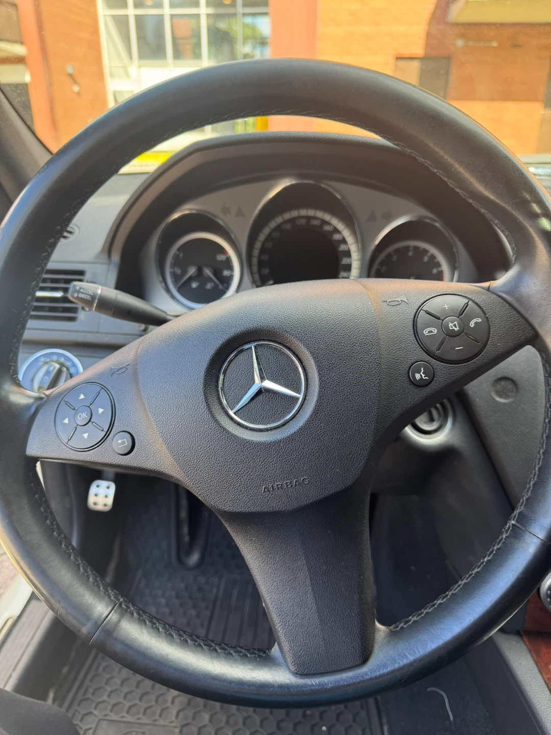 2010 Mercedes-Benz C300 4MATIC AWD - photo 5