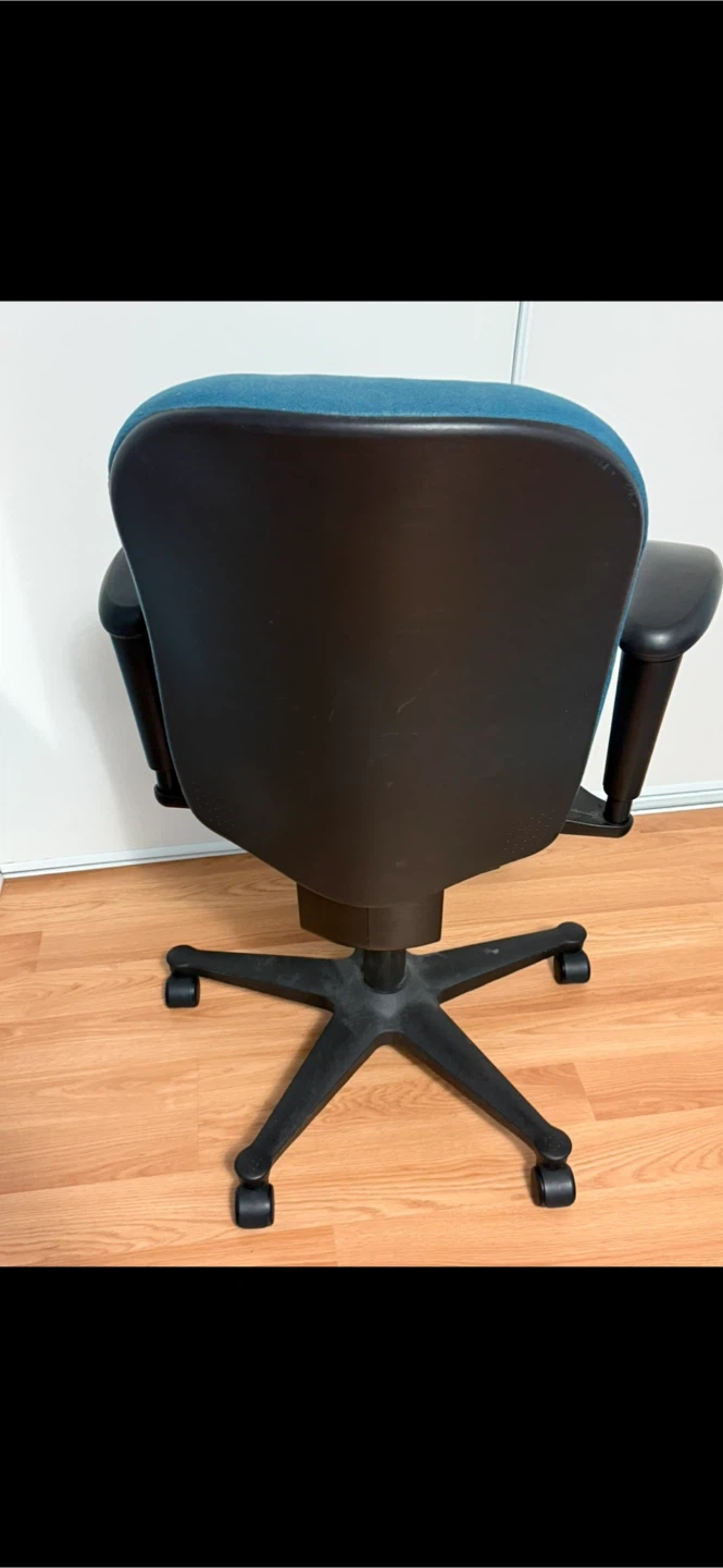 Herman Miller Office Chair - blue fabric - photo 2