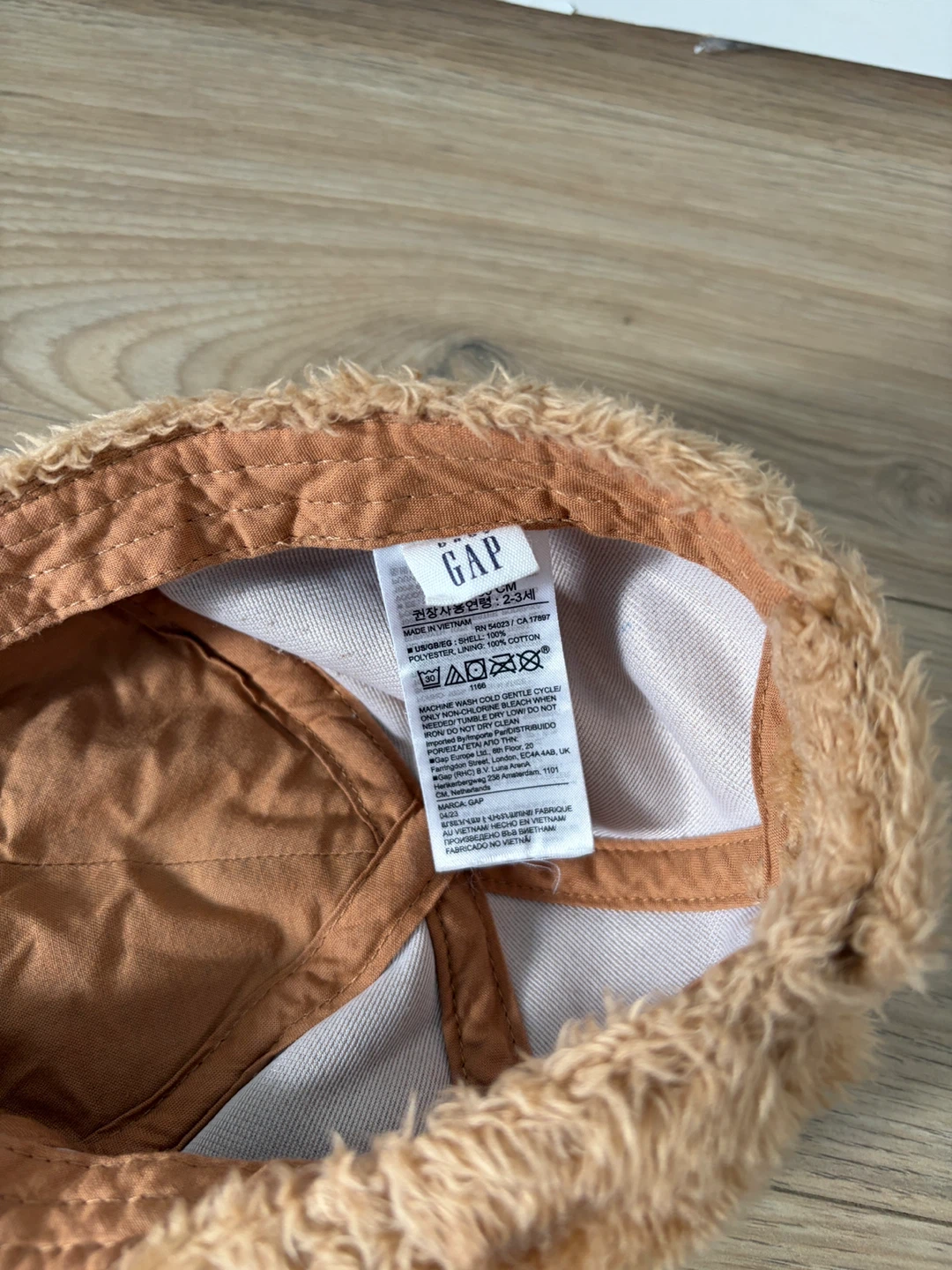 Gap bear ear fuzzy hat - photo 2