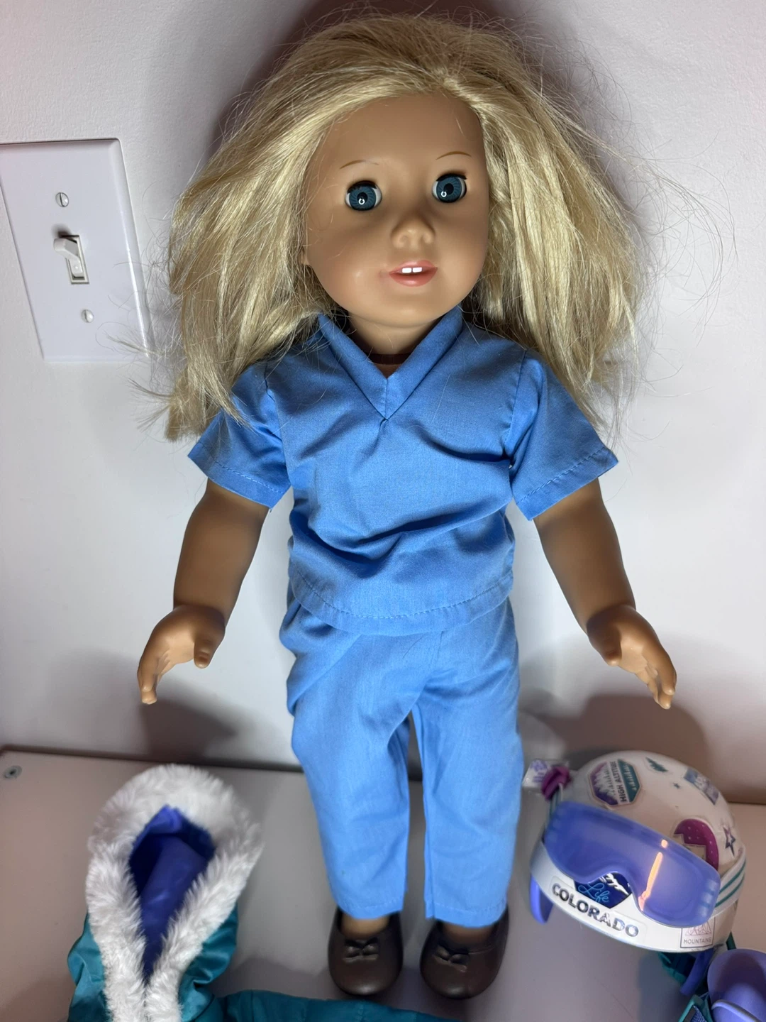 American Girl Truly Me 18-inch Doll Scrubs and Winter Gear - photo 3