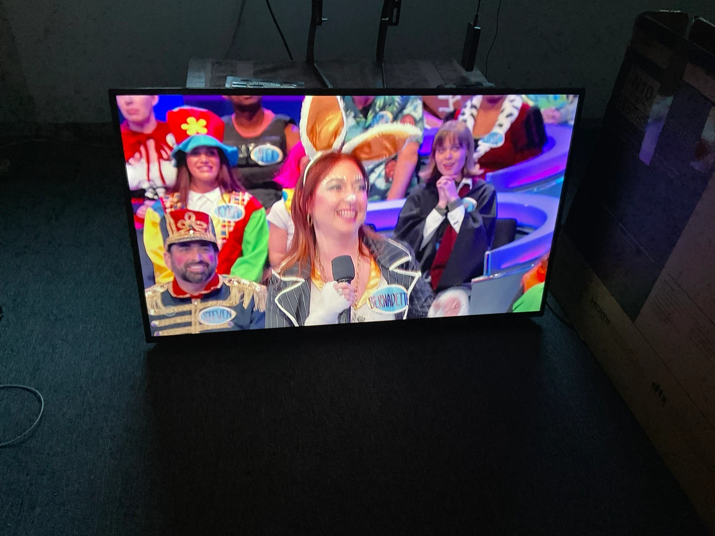 Insignia 43 inch FHD LED TV - photo 4