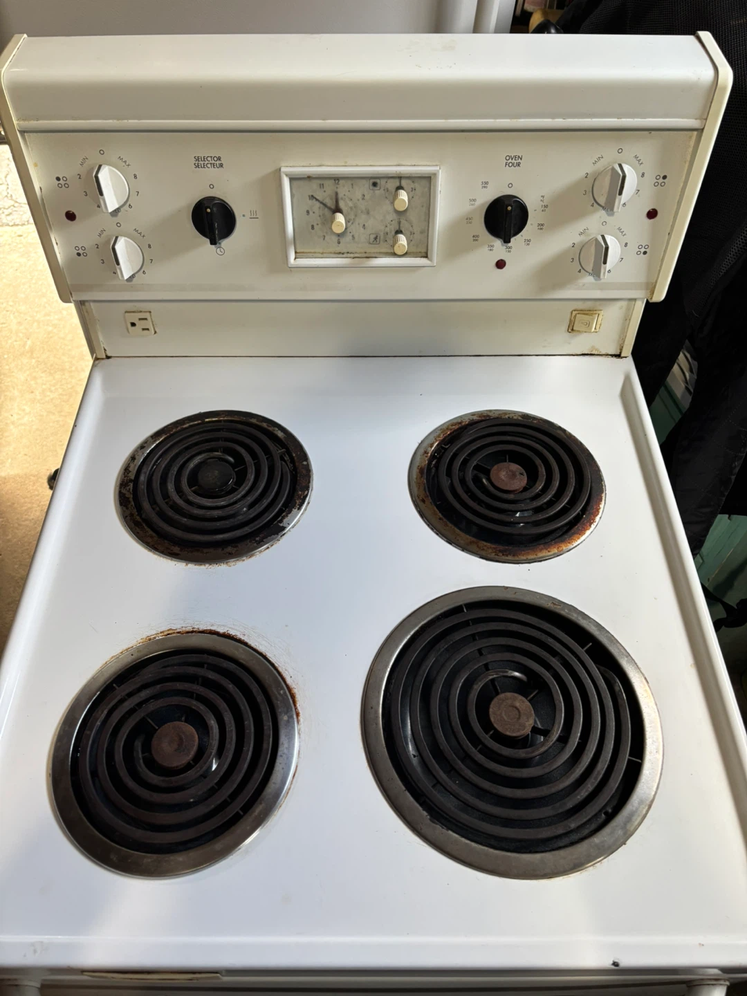stove 24" & delivery - photo 3