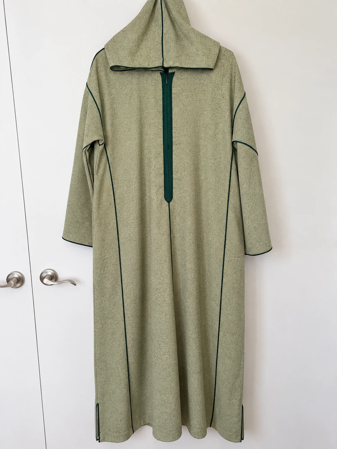 Men thobes/juba