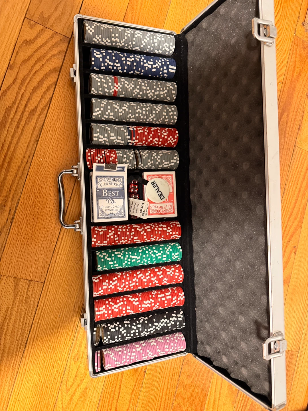 Poker Chip Set in Aluminum Case