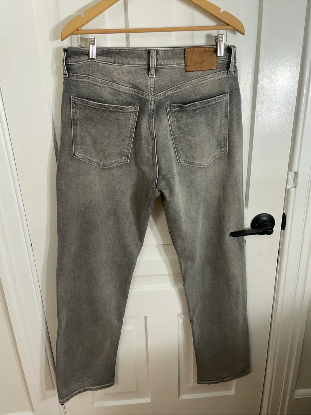 Banana Republic Authentic Straight Grey Denim Jeans 33x32 - photo 4