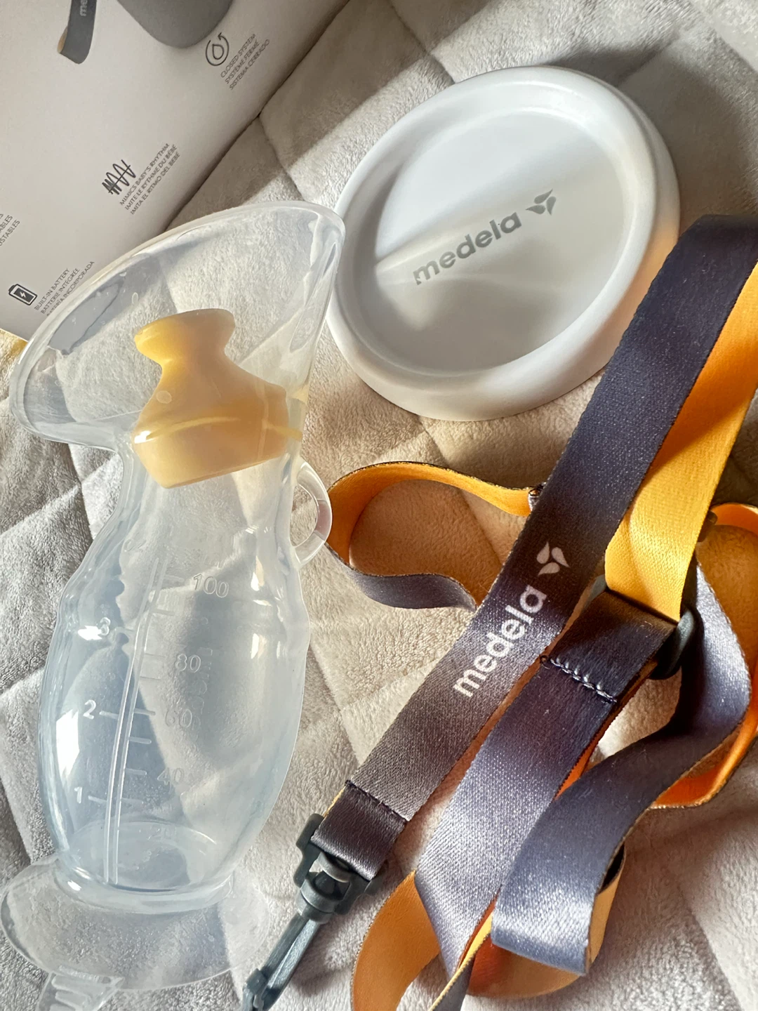 Breastfeeding supplies - photo 2