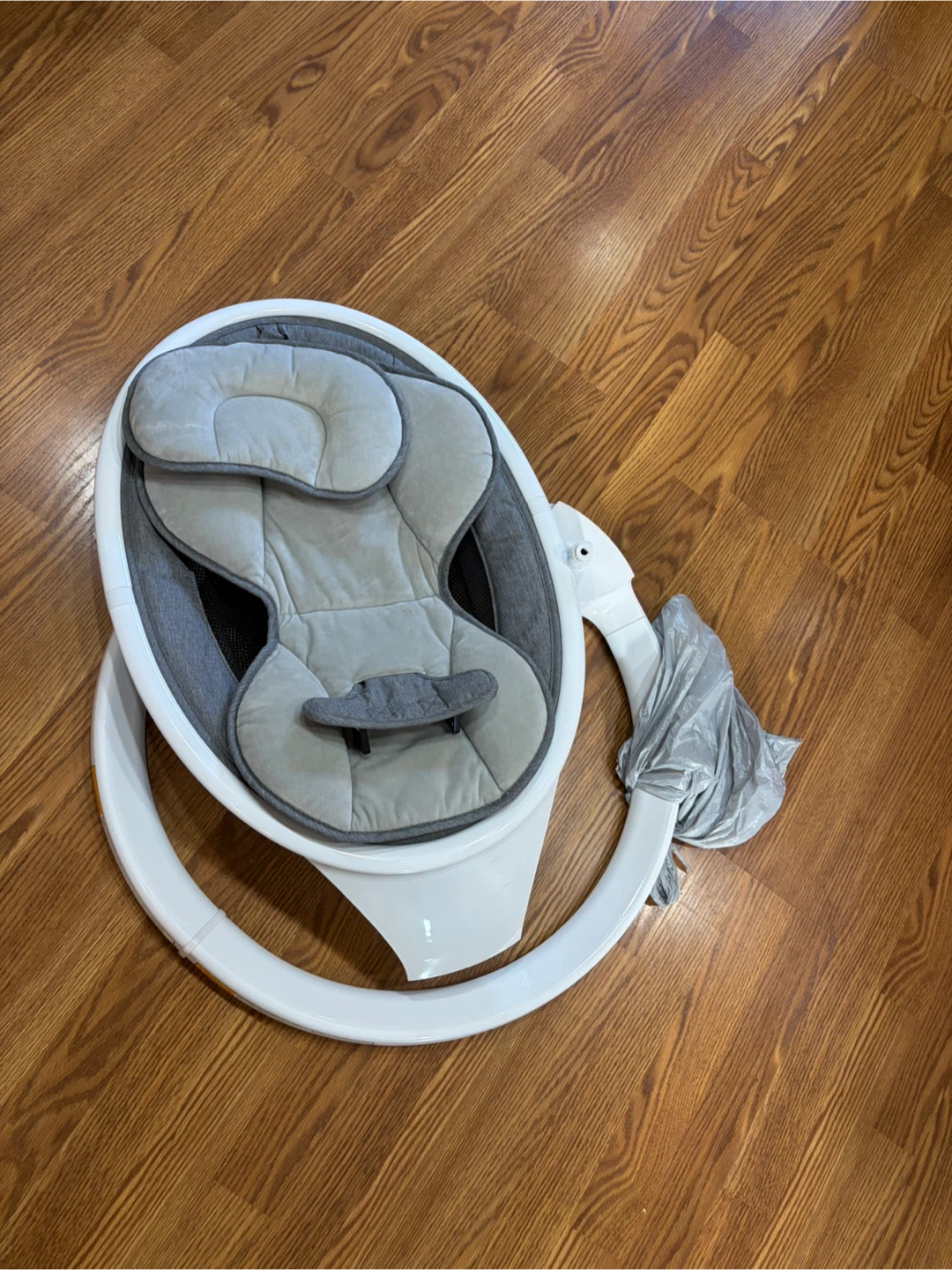 Munchkin Bluetooth Baby Swing White