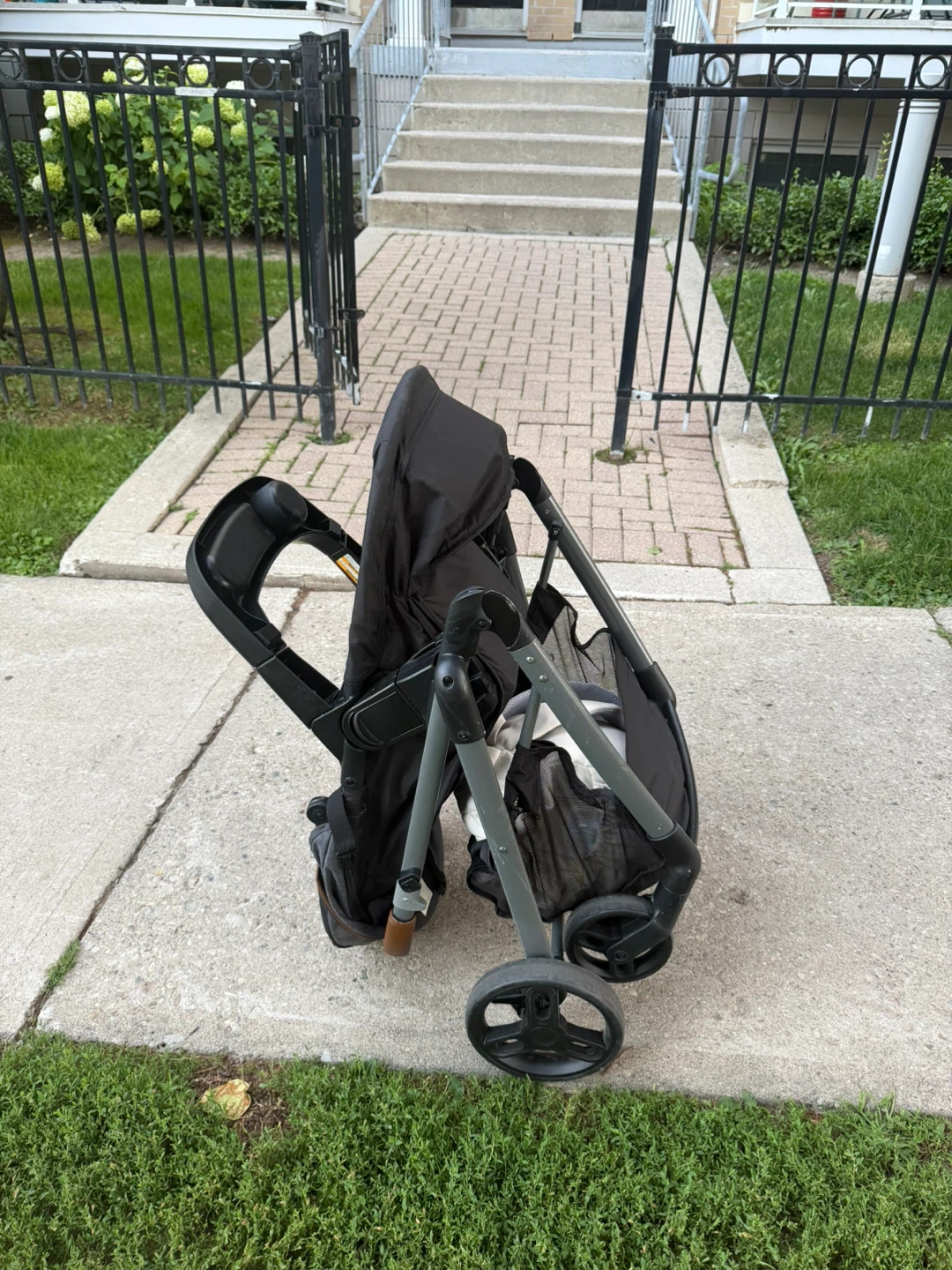 Graco Modes Trio 3-in-1 Stroller – Pramette/Bassinet – $120 - photo 4