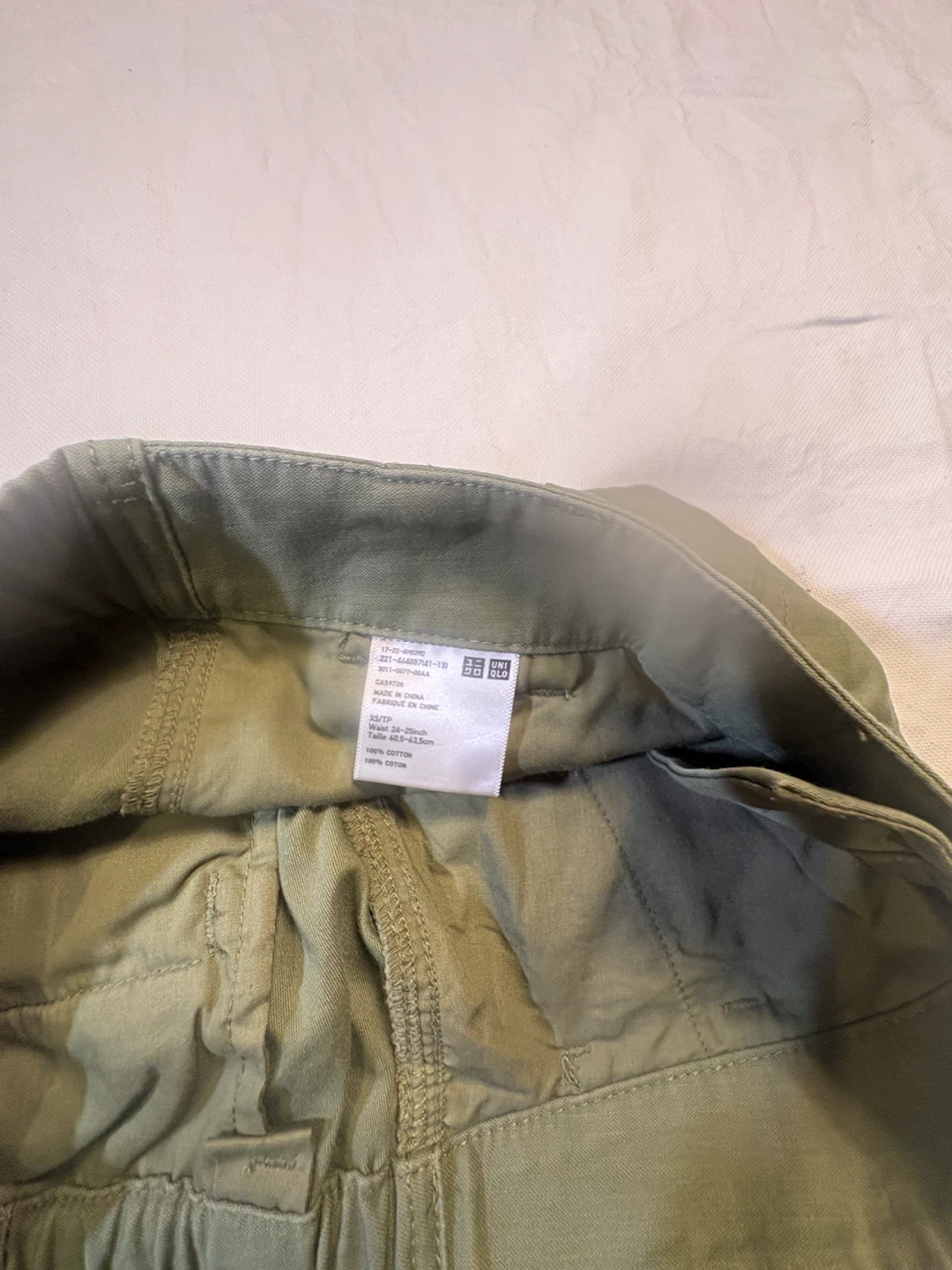 Uniqlo Olive Cargo Pants XS - photo 3