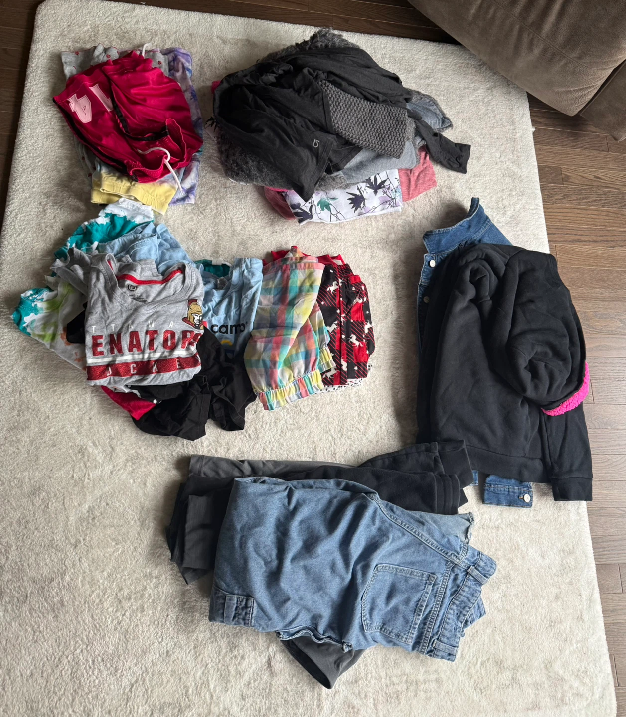 Lot of girl clothes (size 10-14)