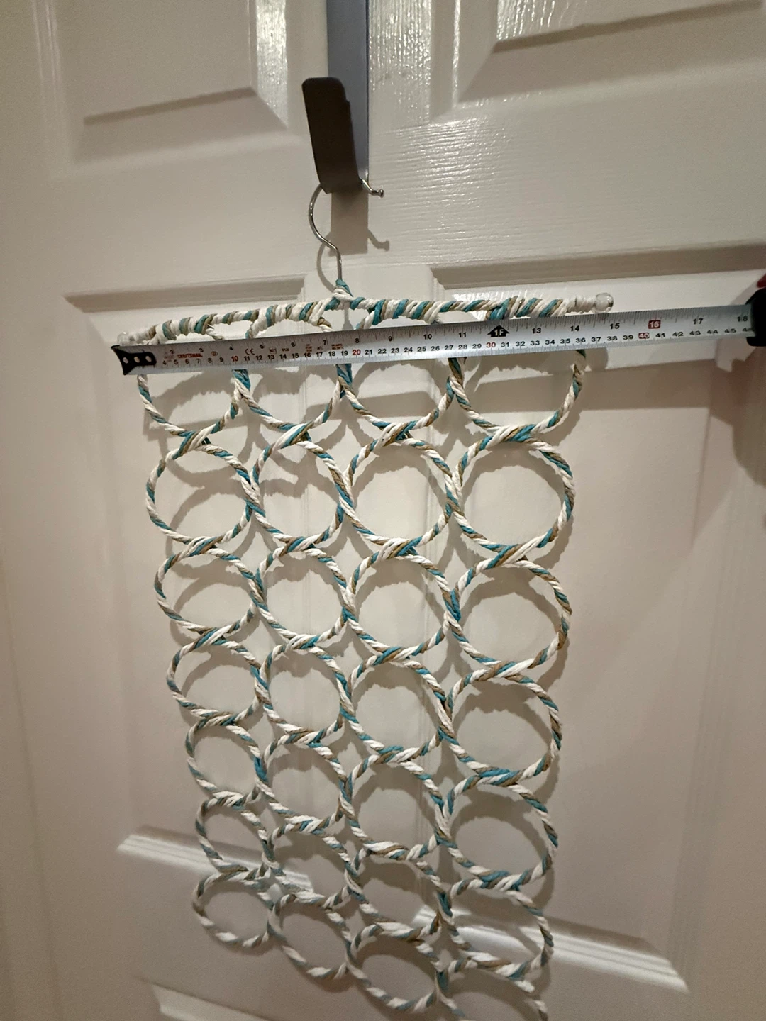 Hanging Scarf and Accessory Organizer - photo 3