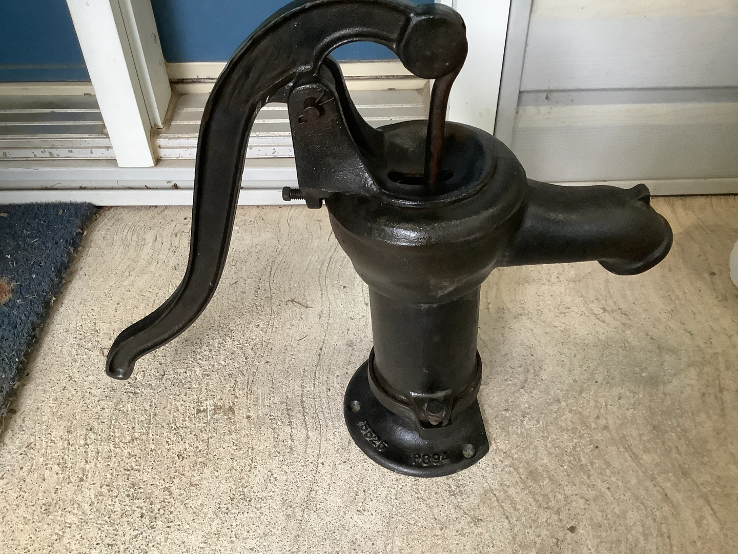 Vintage Cast Iron #2 Cistern/Water Pump 🐞
