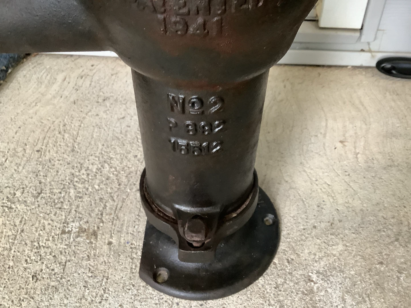 Vintage Cast Iron #2 Cistern/Water Pump 🐞 - photo 2