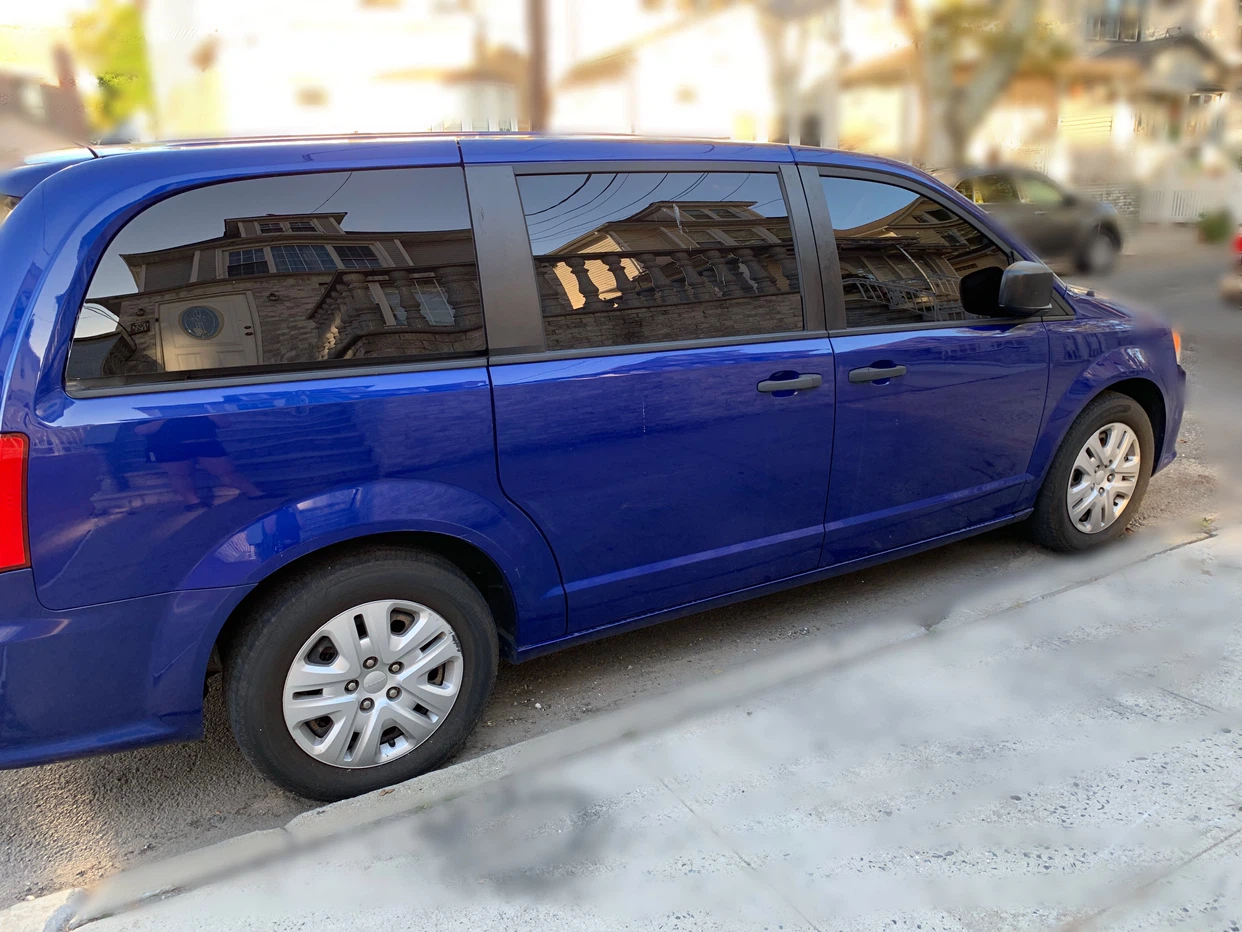 Blue Dodge Grand Caravan 2019 - photo 2