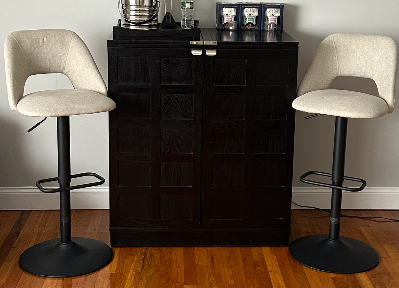 Adjustable Swivel Bar Stools with Bucket Seats