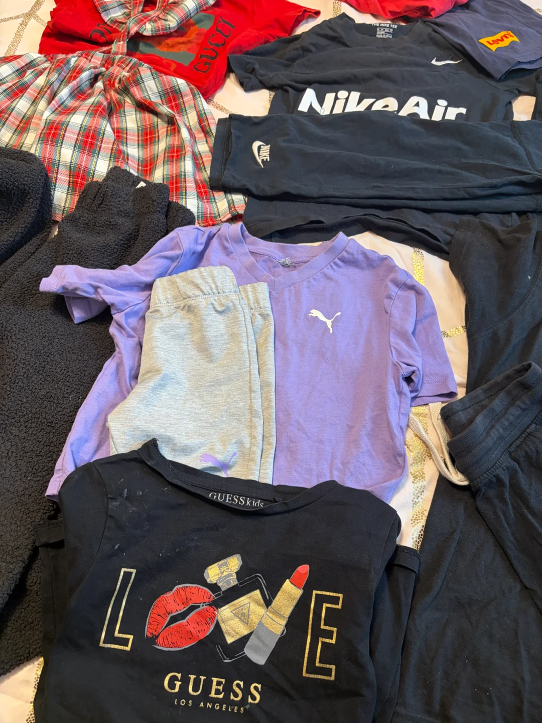 Kids branded clothing bundle all for 60$