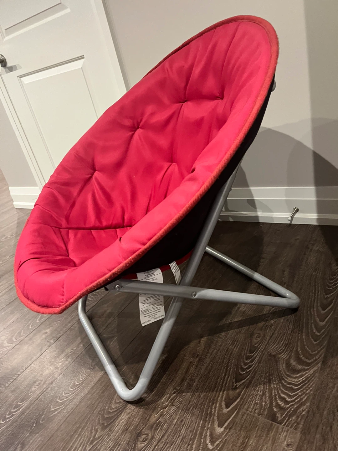Red Foldable Saucer Chair