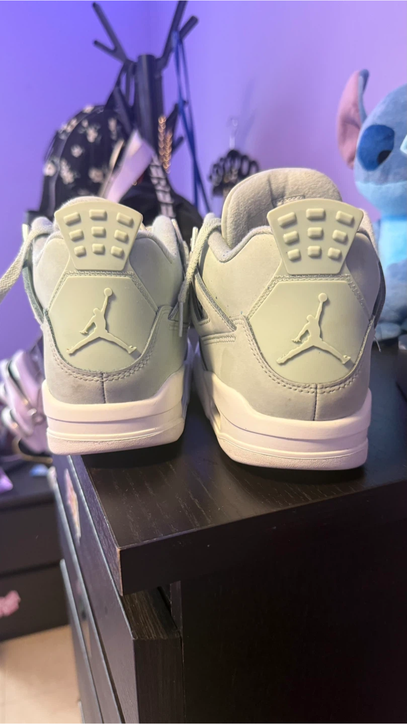 Air Jordan 4 Seafoam Green - photo 2