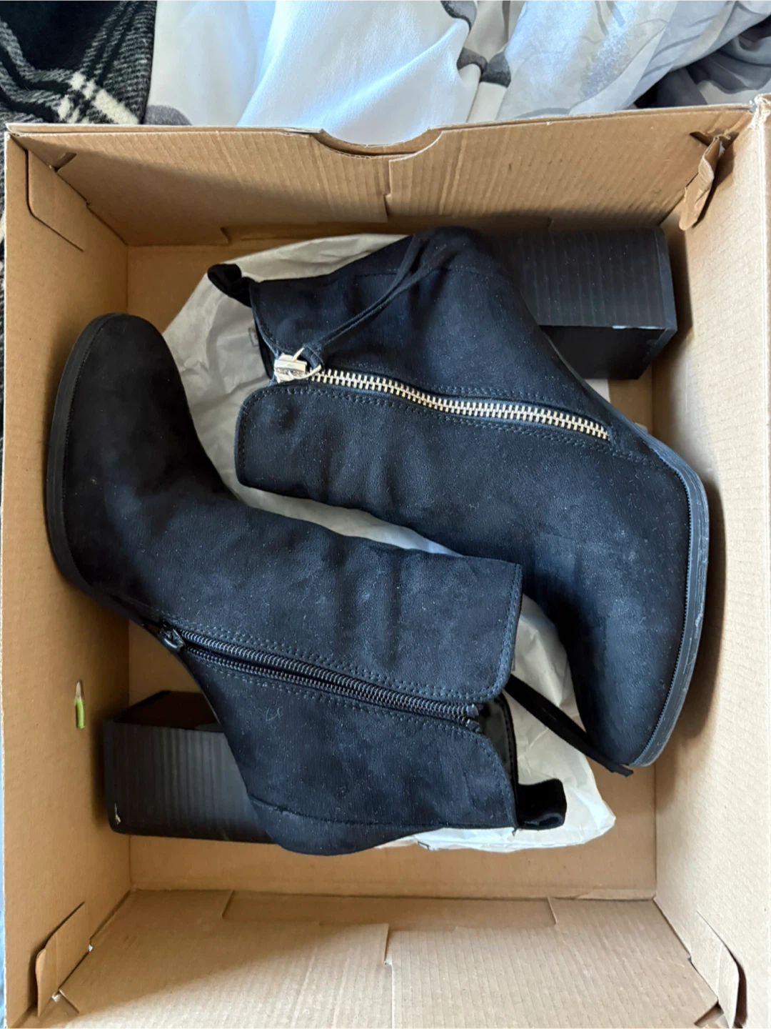 Jacket and shoes - photo 3