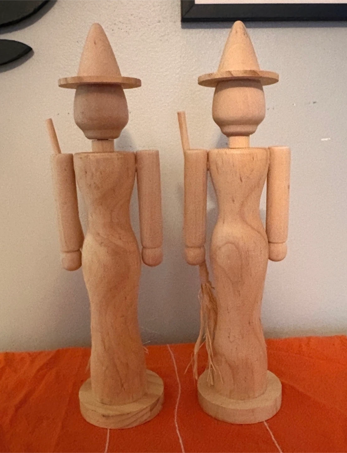 Set of 2 DIY Wood Halloween Nutcrackers - photo 2