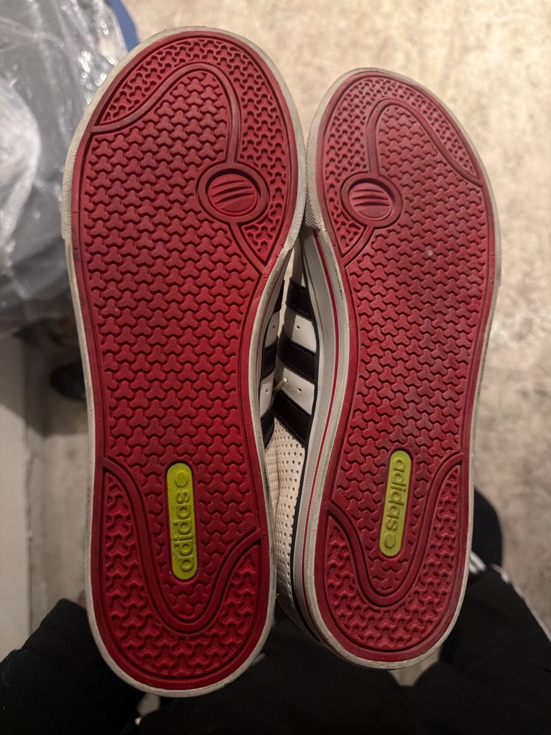 Hi there selling adidas shoes brand new never ever been worn - photo 2
