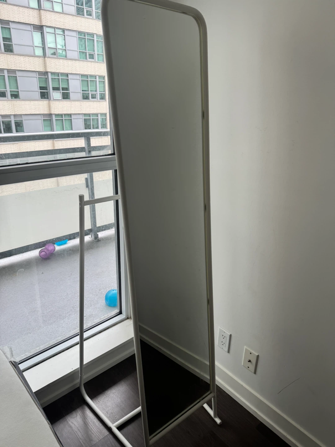 IKEA Knapper standing mirror with clothes rail - photo 2