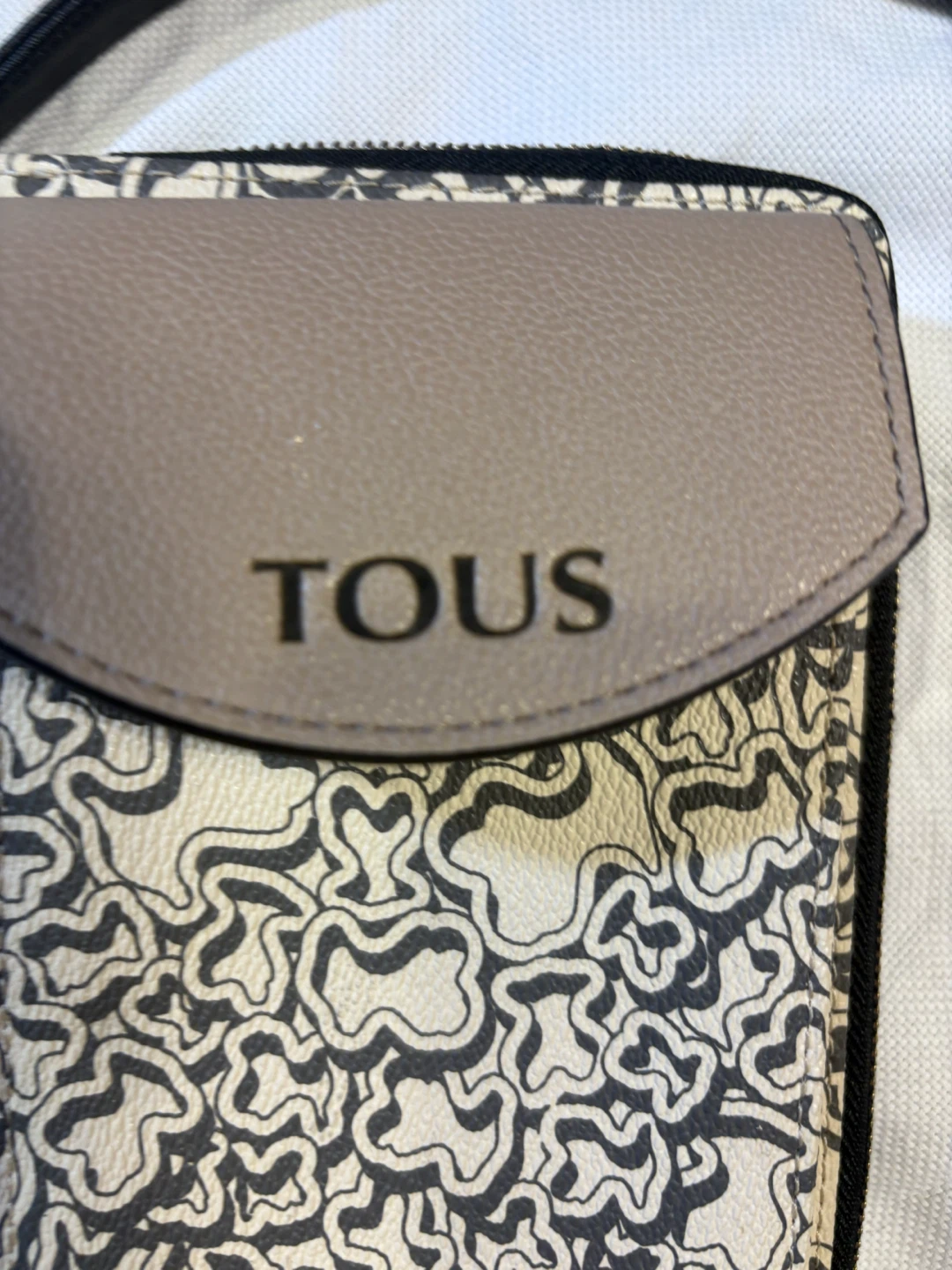TOUS Crossbody Phone Wallet and Coin Purse - photo 4