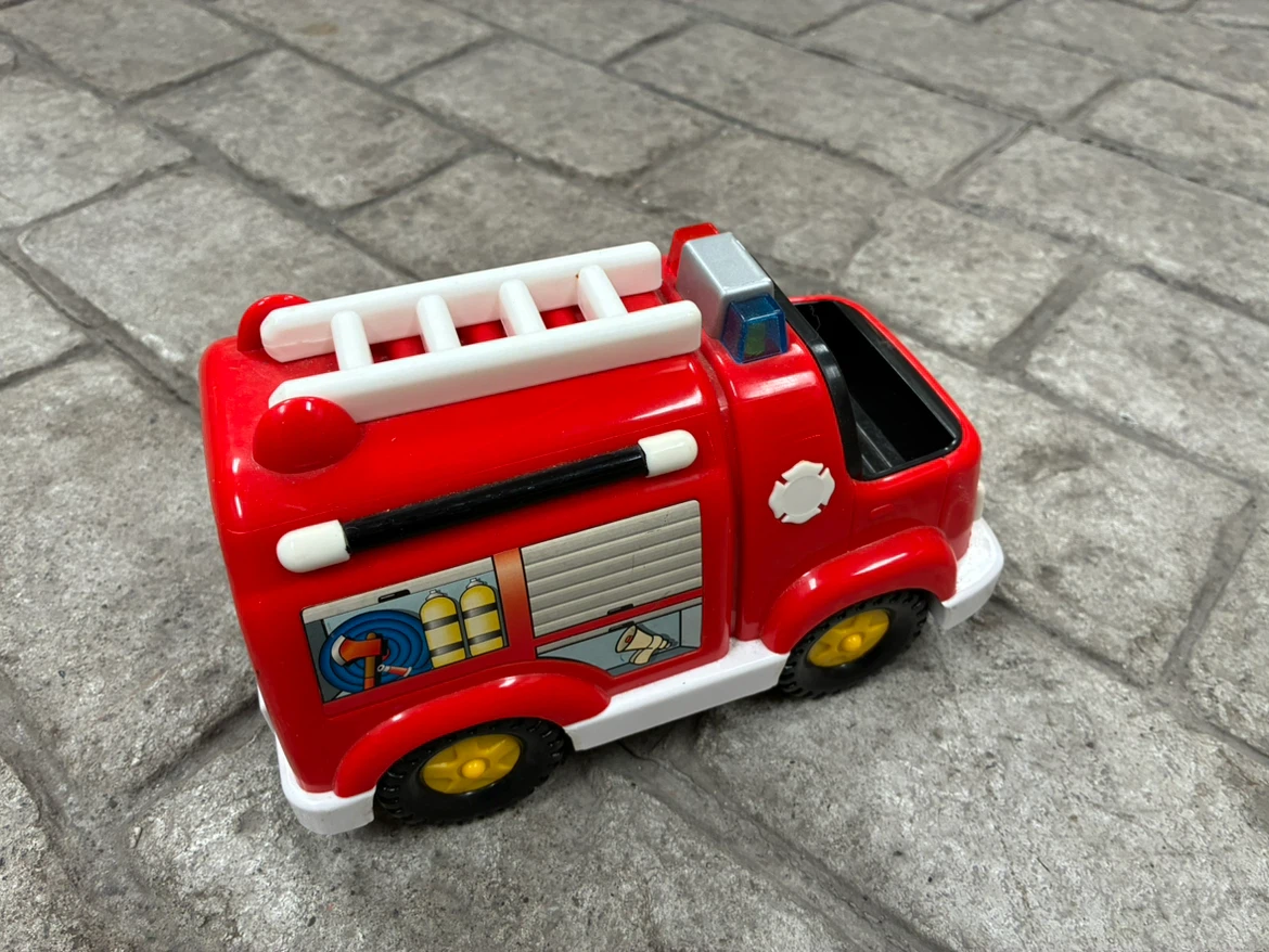 Fisher-Price Fire Truck Toy - photo 2