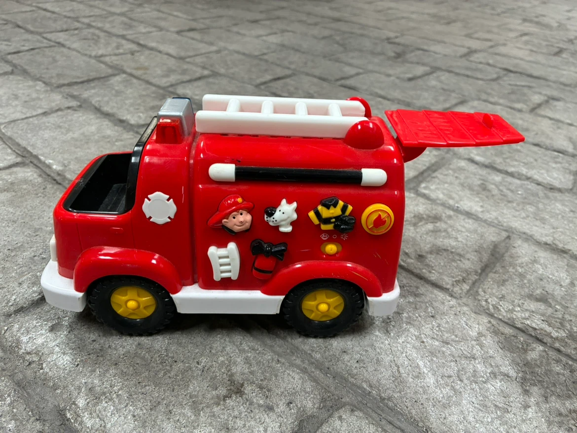 Fisher-Price Fire Truck Toy - photo 3