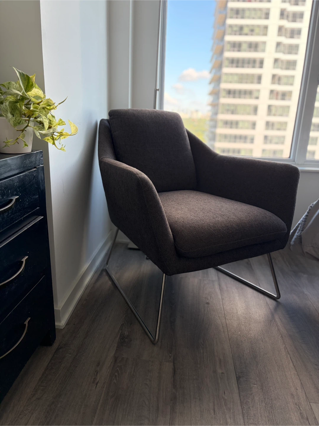 Modern Dark Grey Accent Chair - photo 3