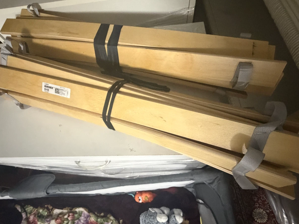 IKEA hemnes bed fram white satin double bed plus mattress - photo 3