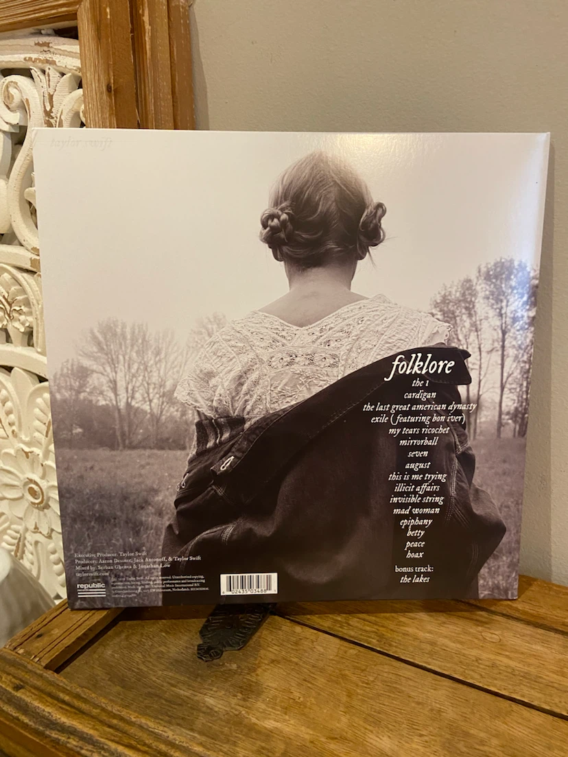 Taylor Swift Folklore Double Vinyl - photo 4